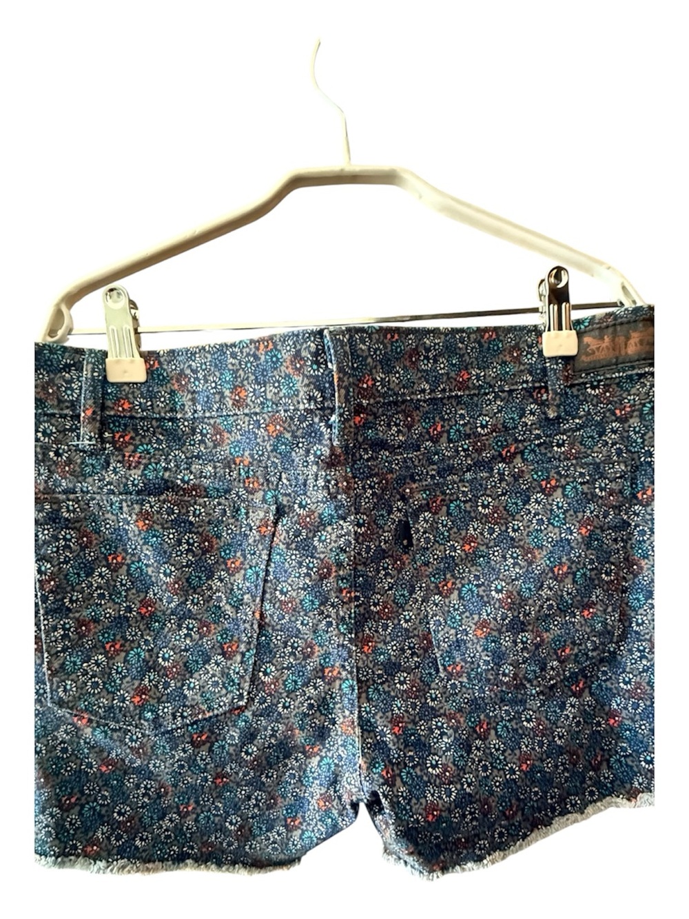 Floral Pattern Denim Shorts - Picture 2 of 4